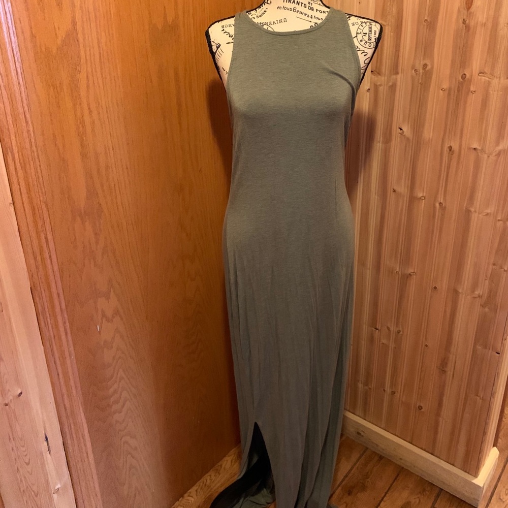 Green maxi dress